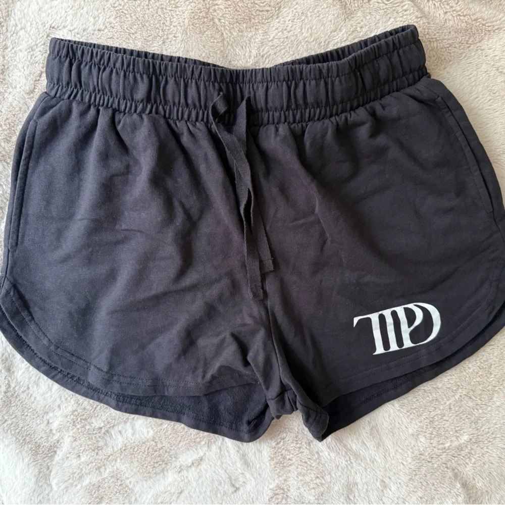 Taylor Swift The Tortured Poets Department TTPD Black Shorts Size M - Picture 2 of 5